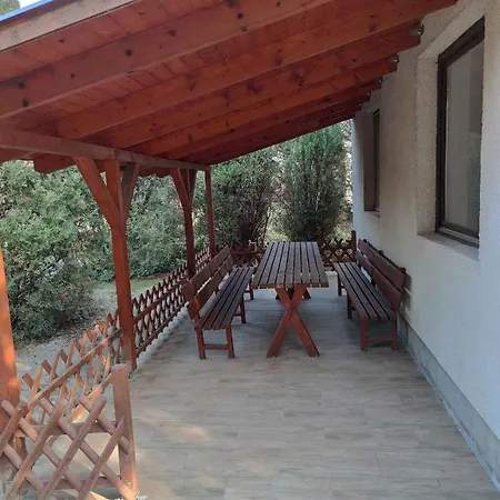 Holiday home In 19443 *