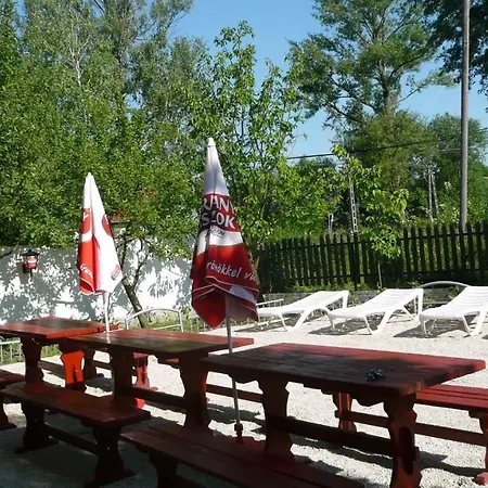 Holiday home In 19443 *